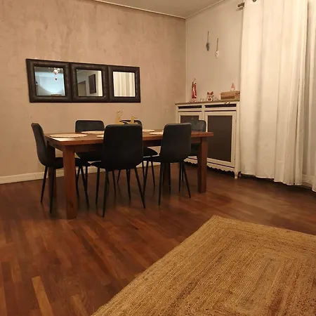 S'heimet Hueues 別荘 *